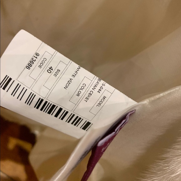 Fur - Picture 3 of 4